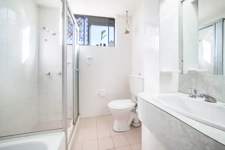 Fifth view of Homely unit listing, 2/490 Marine Parade, Biggera Waters QLD 4216