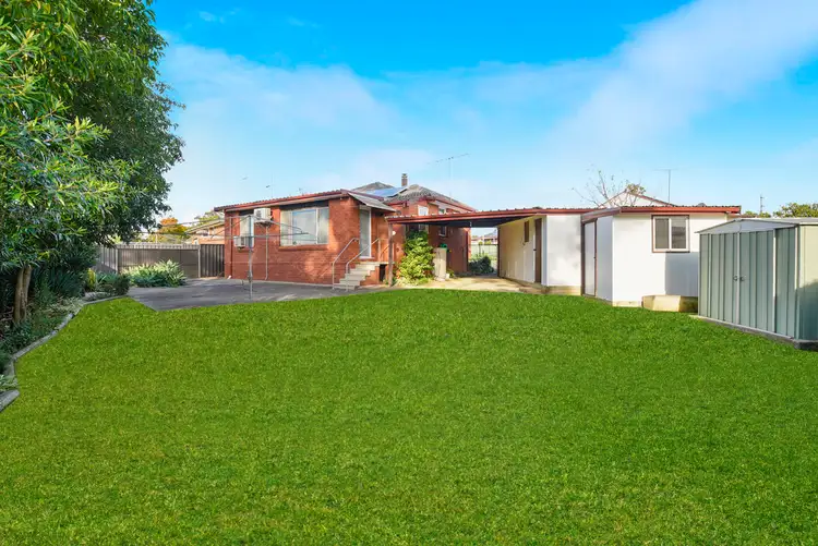 Fourth view of Homely house listing, 4 Helen Street, Smithfield NSW 2164