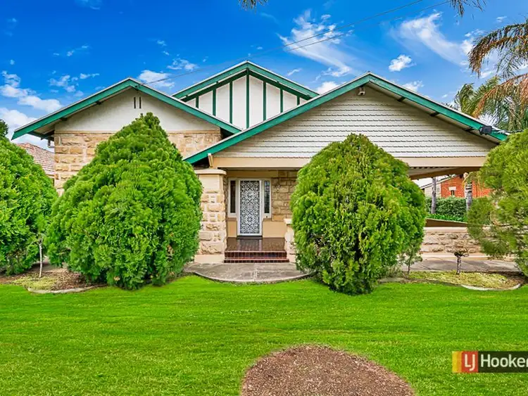 10 Canterbury Avenue, Trinity Gardens SA 5068