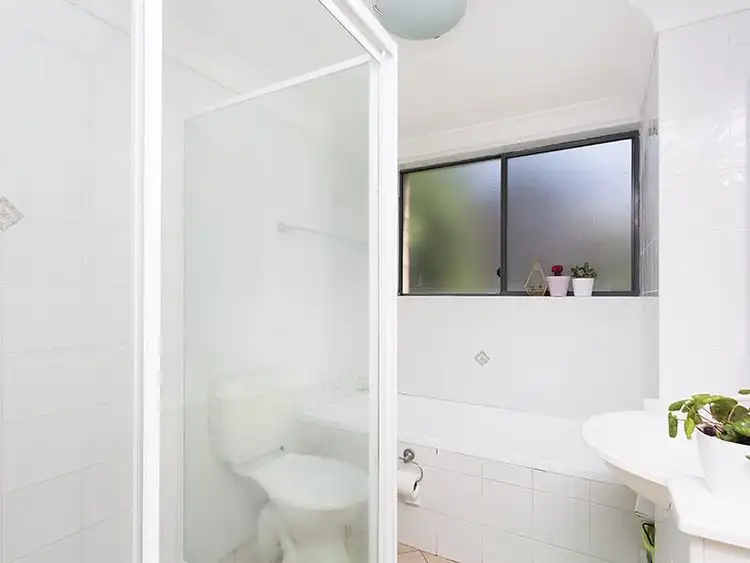 Fifth view of Homely unit listing, 4/235 Kingsway, Caringbah NSW 2229