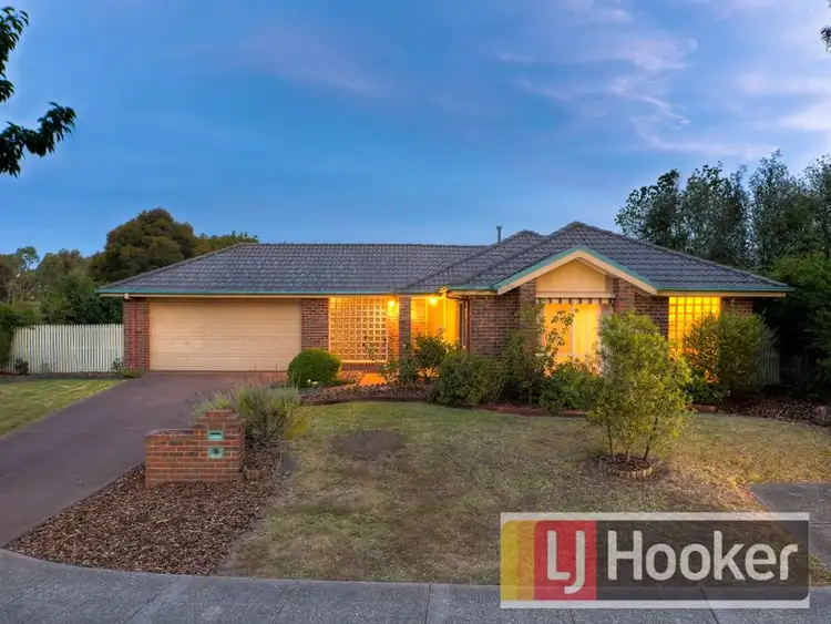 24 Wood Road, Narre Warren South VIC 3805