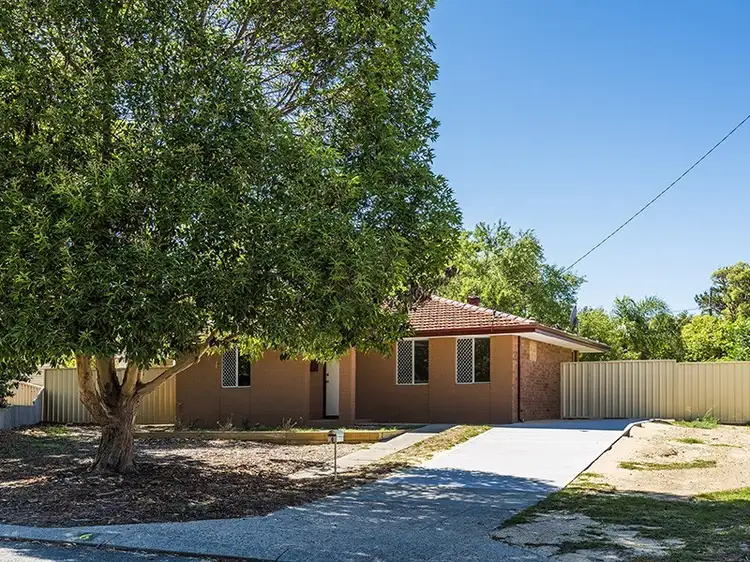 6 Guava Court, Forrestfield WA 6058