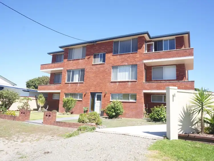 Main view of Homely unit listing, 1/30 Manning Street, Manning Point NSW 2430