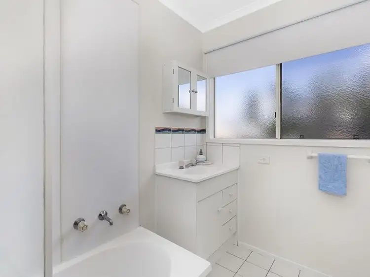 Fifth view of Homely house listing, 3 Horace Court, Broadford VIC 3658