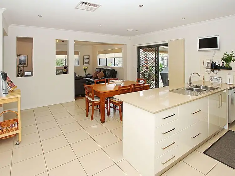 Sixth view of Homely house listing, 8 Viewpoint Avenue, Mernda VIC 3754