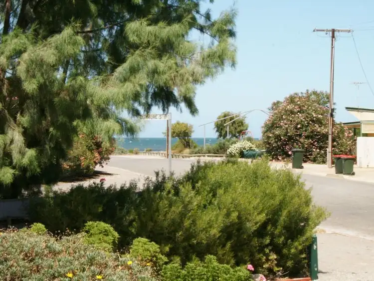 10 McPharlin Avenue, Port Vincent SA 5581