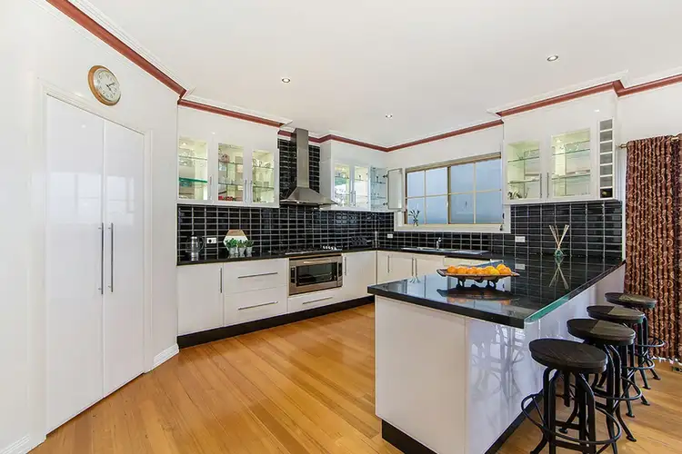Fifth view of Homely house listing, 2 Mountain Ash Court, Hidden Valley VIC 3756