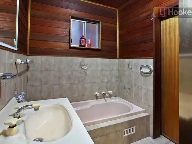 Fourth view of Homely house listing, 86 Lucena Crescent, Lethbridge Park NSW 2770