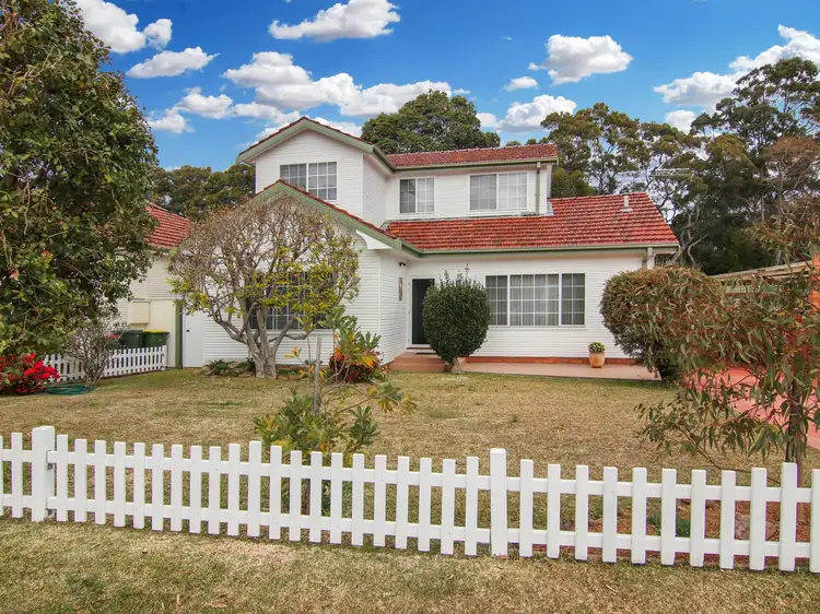 38 Mundakal Ave, Kirrawee NSW 2232