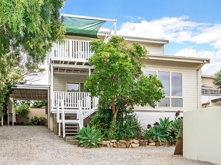 37 & 37A Nashwauk Crescent, Moana SA 5169