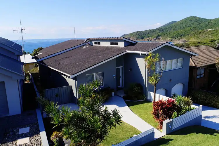 16 Lakeview Crescent, Forster NSW 2428