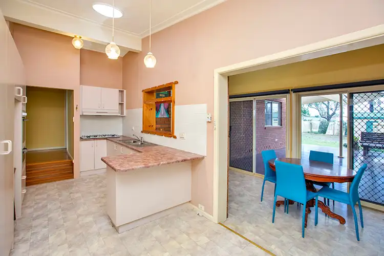 Second view of Homely house listing, 18 Garden Street, Tamworth NSW 2340