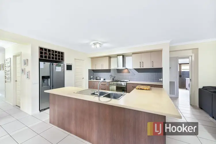 Second view of Homely house listing, 3 Azure Court, Pakenham VIC 3810