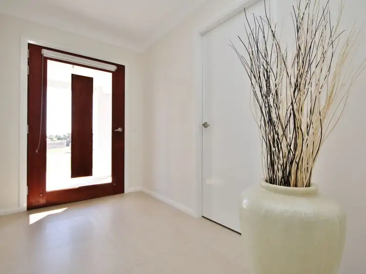 Fifth view of Homely house listing, 8 Jade Close, Kelso NSW 2795