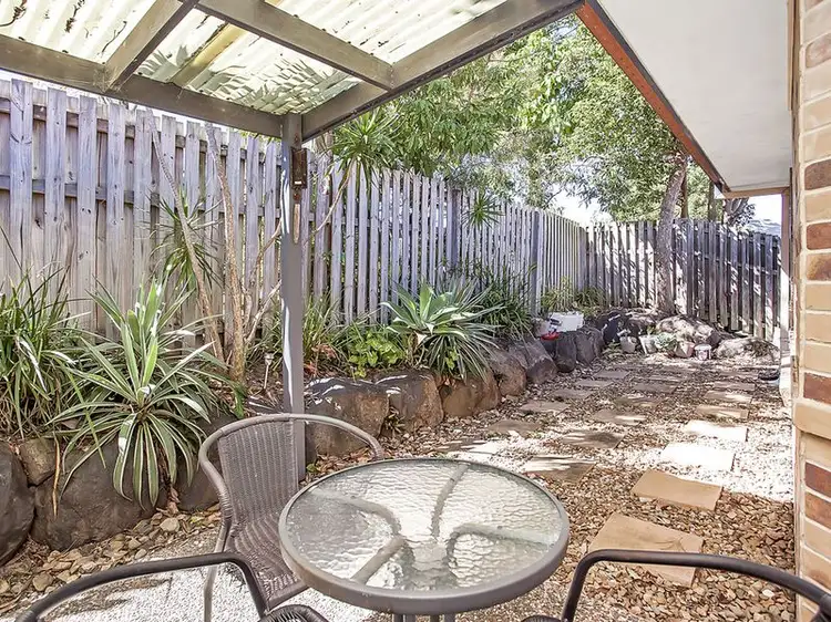 Fifth view of Homely semi-detached listing, 2/1 Rushton Court, Merrimac QLD 4226