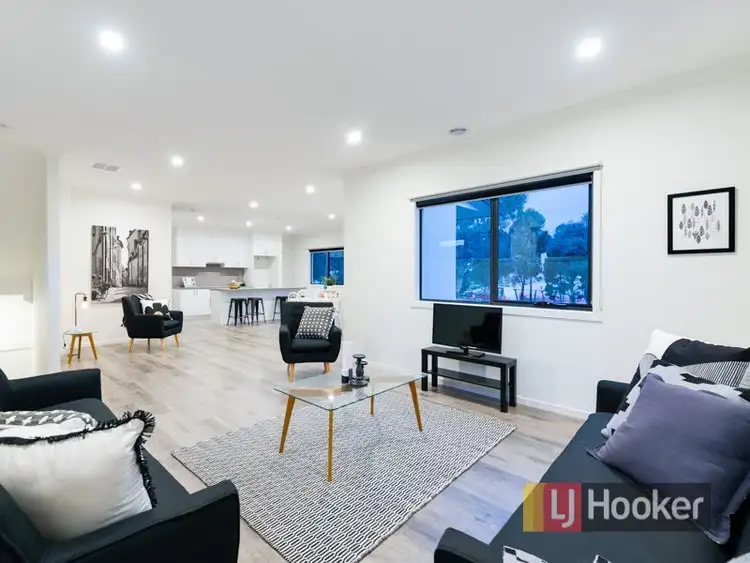 Sixth view of Homely townhouse listing, 61 Botanic Drive, Pakenham VIC 3810