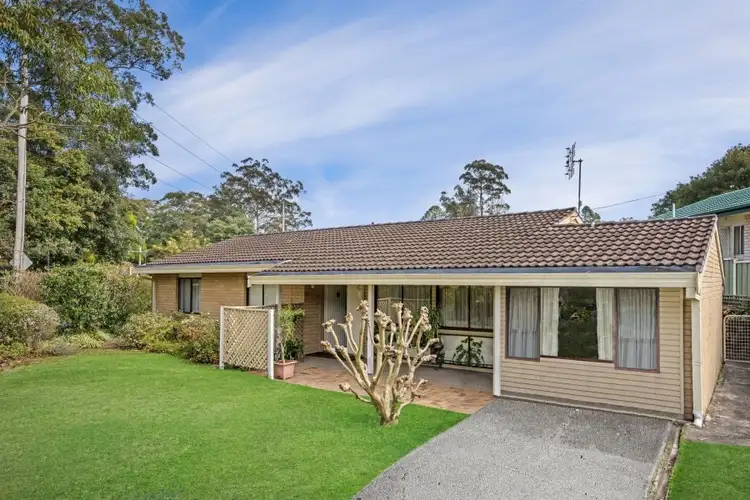 2 Giselle Avenue, Wyoming NSW 2250