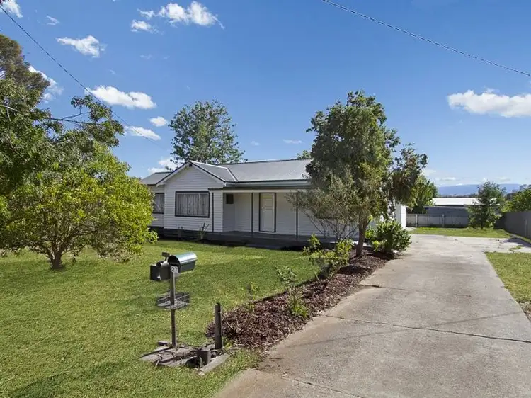Fifth view of Homely house listing, 27 Jamieson Street, Broadford VIC 3658