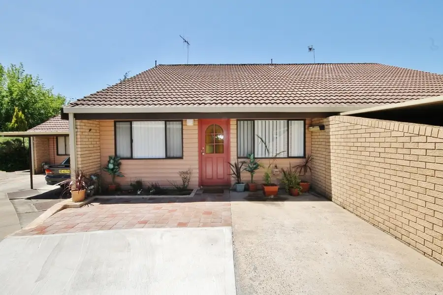 Main view of Homely villa listing, 17/142 Durham Street, Bathurst NSW 2795