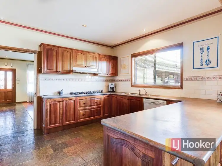 Fourth view of Homely house listing, 10 Conifer Close, Hoppers Crossing VIC 3029