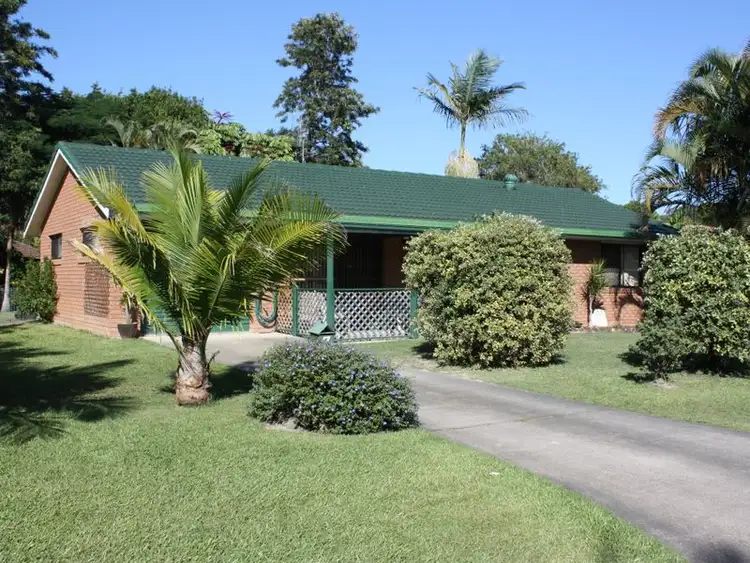 7 Kiah Close, Ocean Shores NSW 2483