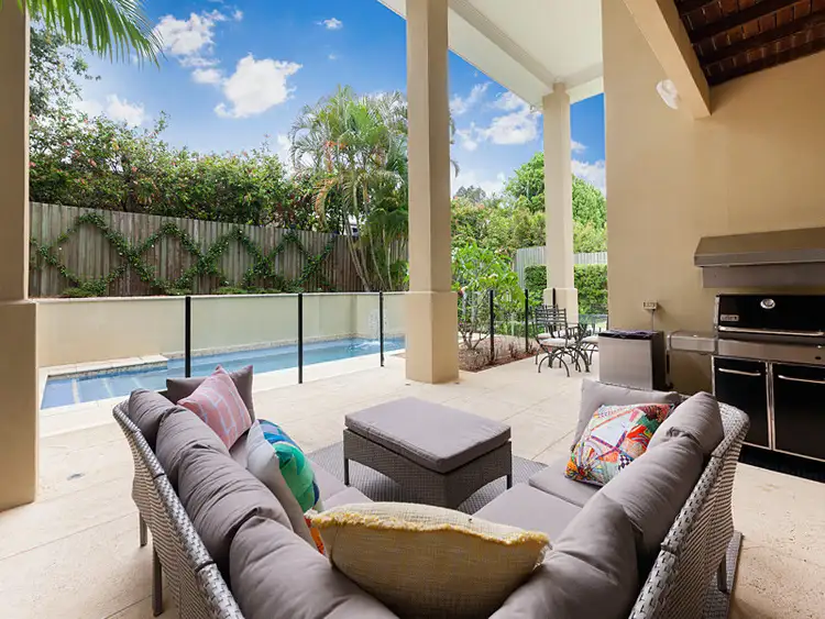 73 Sanctuary Place, Fig Tree Pocket QLD 4069