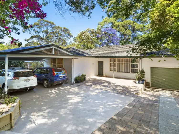 6 Benaroon Avenue, St Ives NSW 2075