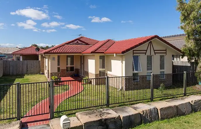 8 Dauntless Lane, Bray Park QLD 4500