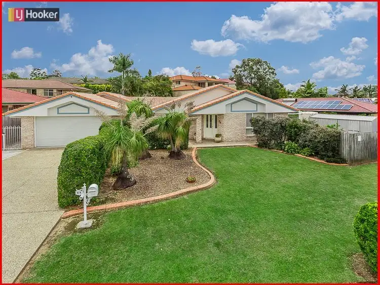 64 Hillenvale Avenue, Arana Hills QLD 4054