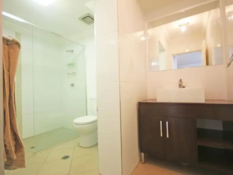 Seventh view of Homely unit listing, 8/204 Wellington Road, Kangaroo Point QLD 4169