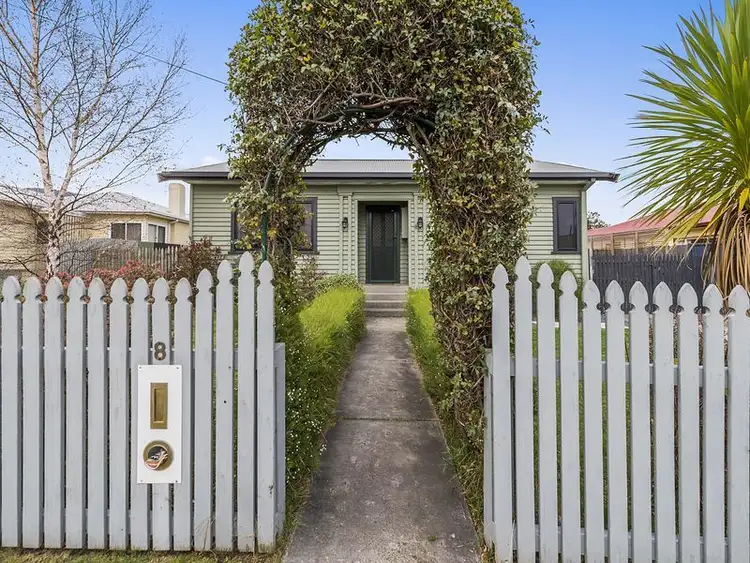 8 Kestrel Street, Claremont TAS 7011