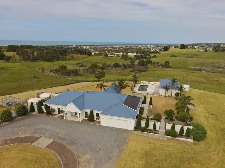 129 Palmers Road, Lakes Entrance VIC 3909