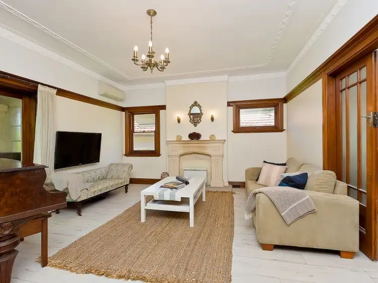 19a Nelson Road, Lindfield NSW 2070