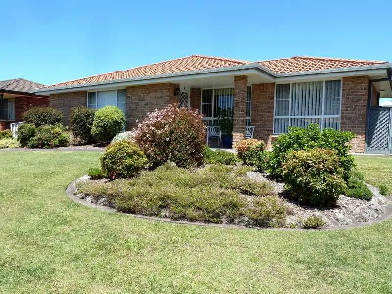 Main view of Homely villa listing, 1/4 Victoria Place, Forster NSW 2428