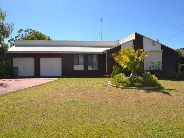 7 Young Street, Harvey WA 6220