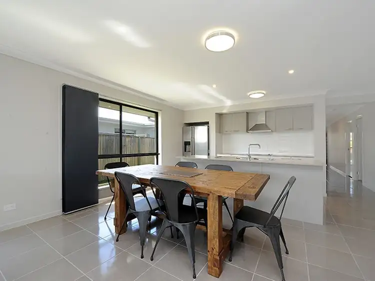 33 Foxtail Circuit, Mountain Creek QLD 4557