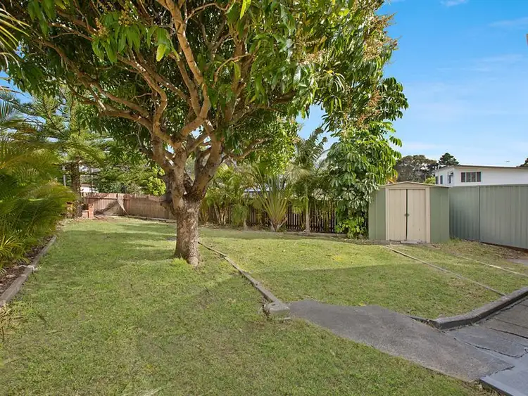 Seventh view of Homely house listing, 2 Laelana Avenue, Budgewoi NSW 2262