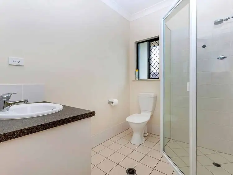 Seventh view of Homely unit listing, 4/190 Irene Street, Mooroobool QLD 4870