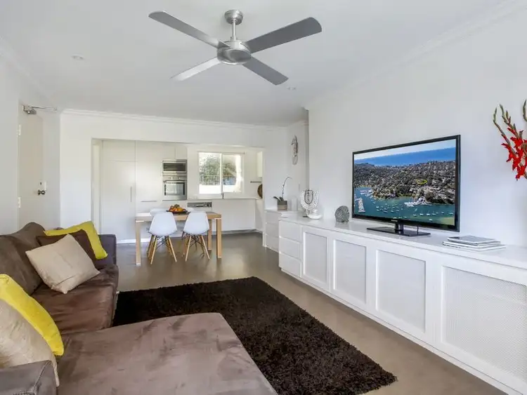Main view of Homely unit listing, 2/6 Queens Parade, Newport NSW 2106