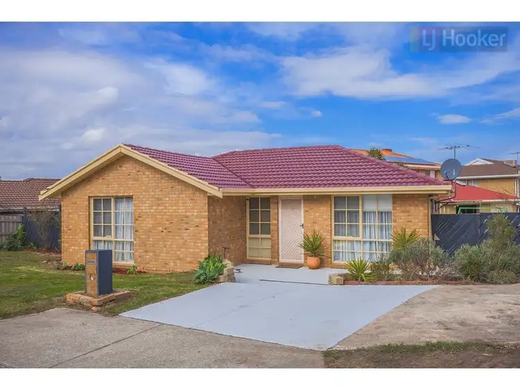 Fourth view of Homely house listing, 11 Wattle Close, Meadow Heights VIC 3048