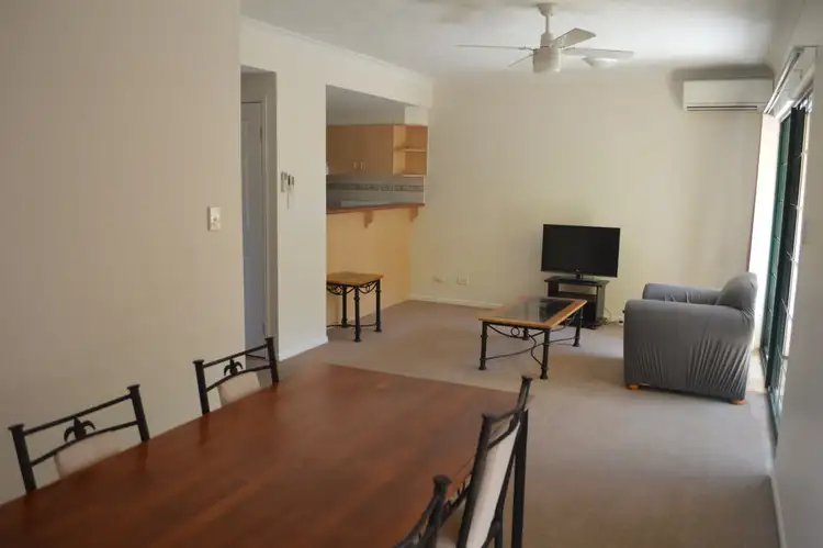 4/152 High Street, Southport QLD 4215