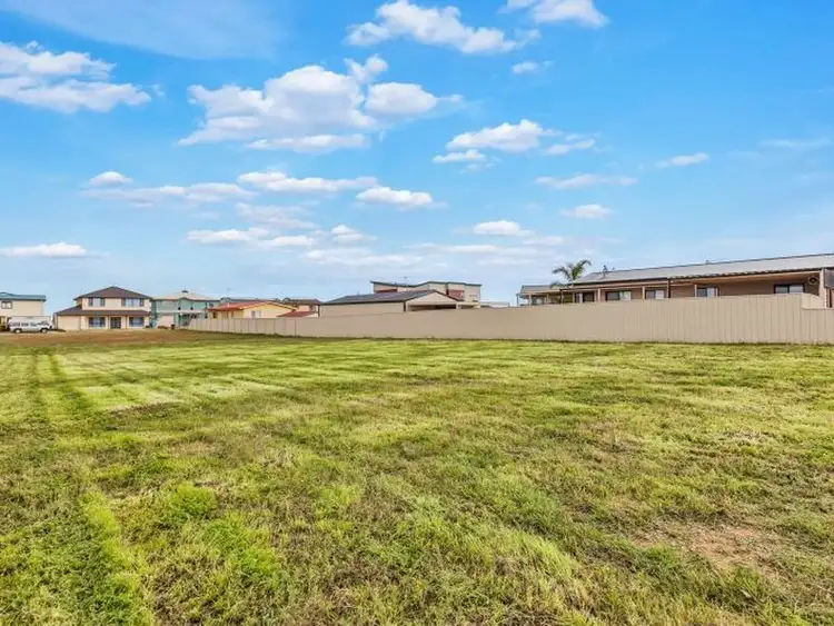 5 Stevens Drive, North Beach SA 5556
