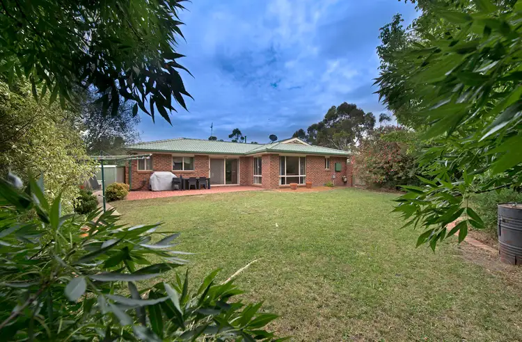 24 Unaipon Avenue, Ngunnawal ACT 2913