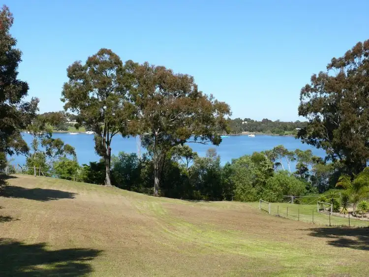 71 Newlands Drive, Paynesville VIC 3880