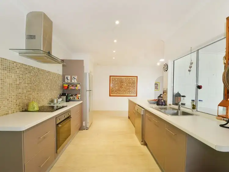 3 Duvir Close, Brinsmead QLD 4870