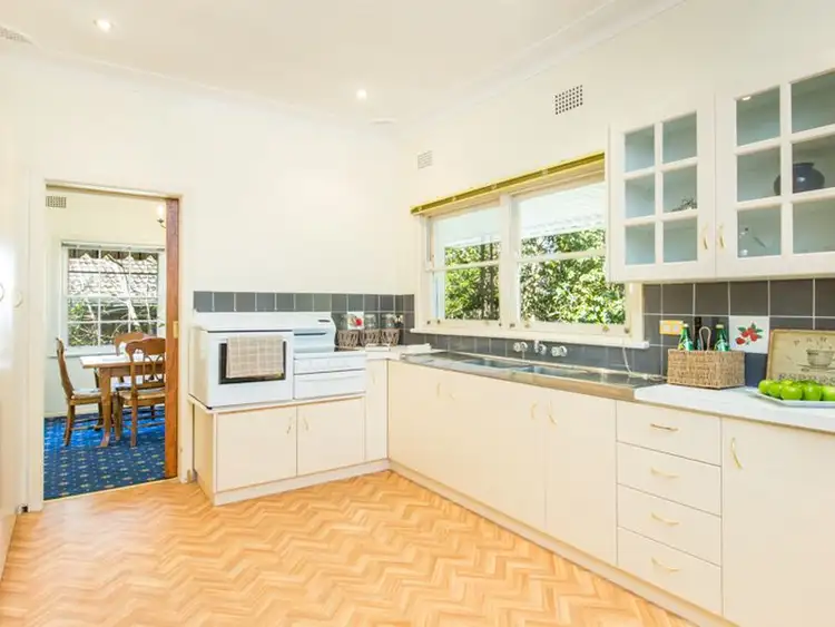Fourth view of Homely house listing, 37 Shinfield Ave (Near Lynbara Ave), St Ives NSW 2075