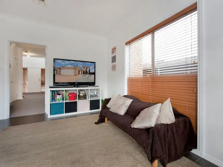 Seventh view of Homely house listing, 20 South Shore Avenue, Sanctuary Lakes VIC 3030
