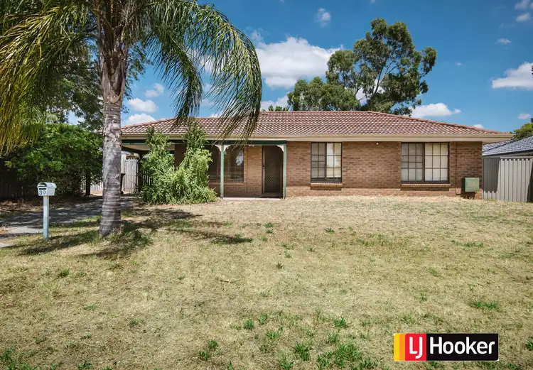 Fourth view of Homely house listing, 39 Excalibur Circle, Camillo WA 6111