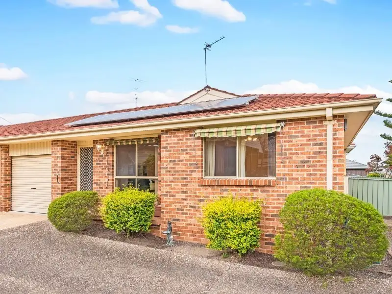 Main view of Homely apartment listing, 2/49 Balgownie Road, Balgownie NSW 2519