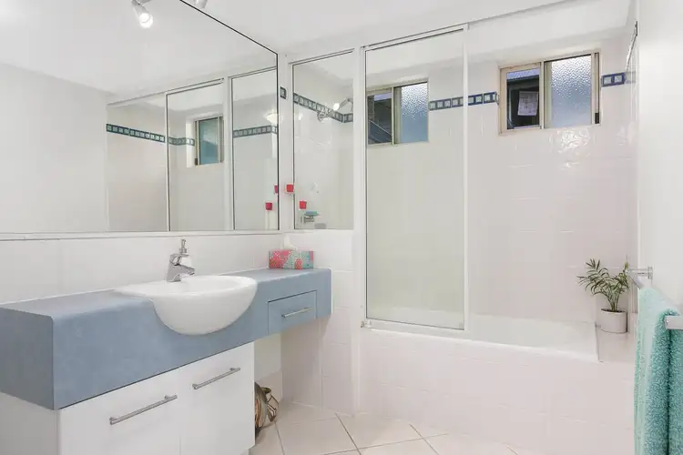 Seventh view of Homely unit listing, 1/275 Esplanade, Cairns North QLD 4870